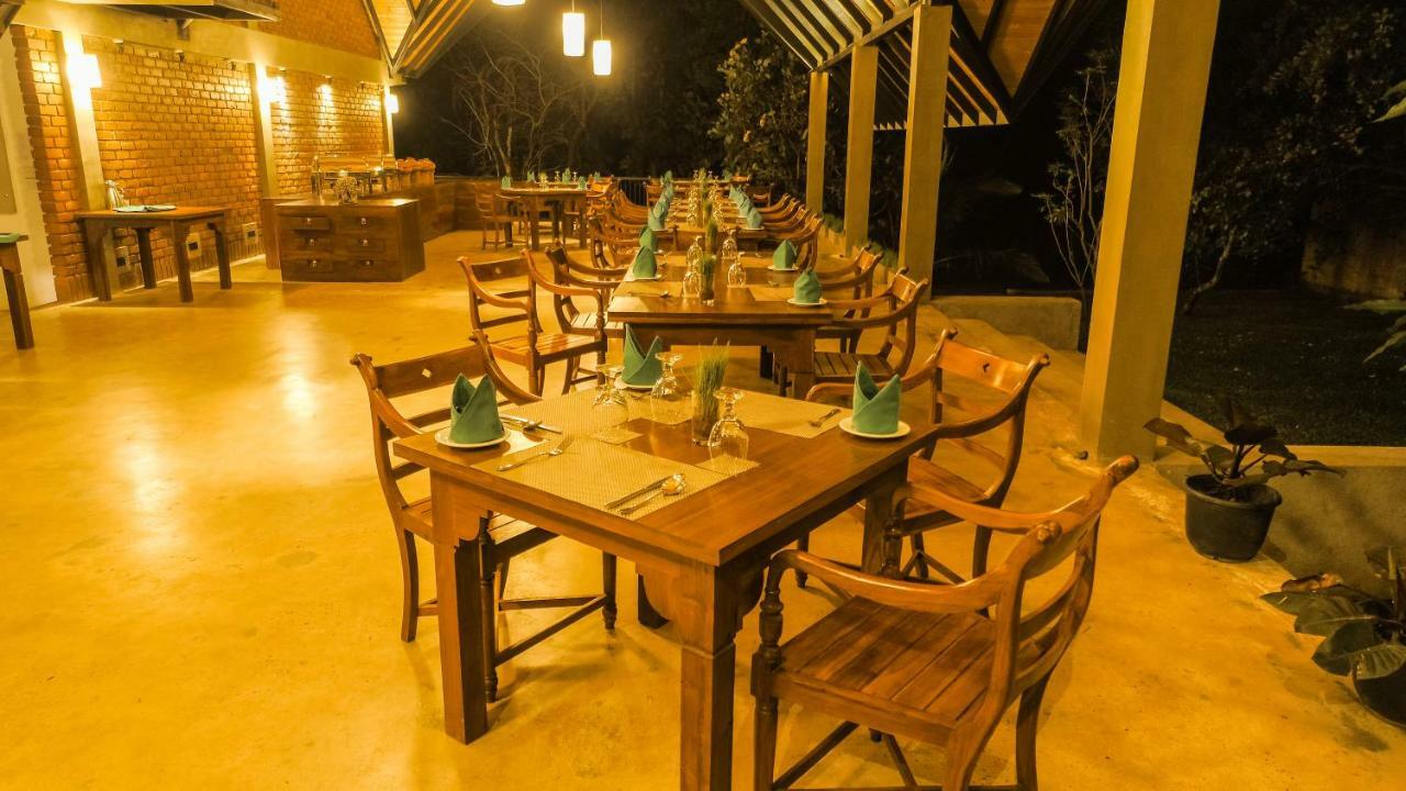 Go Go Green Resort Habarana Exterior foto