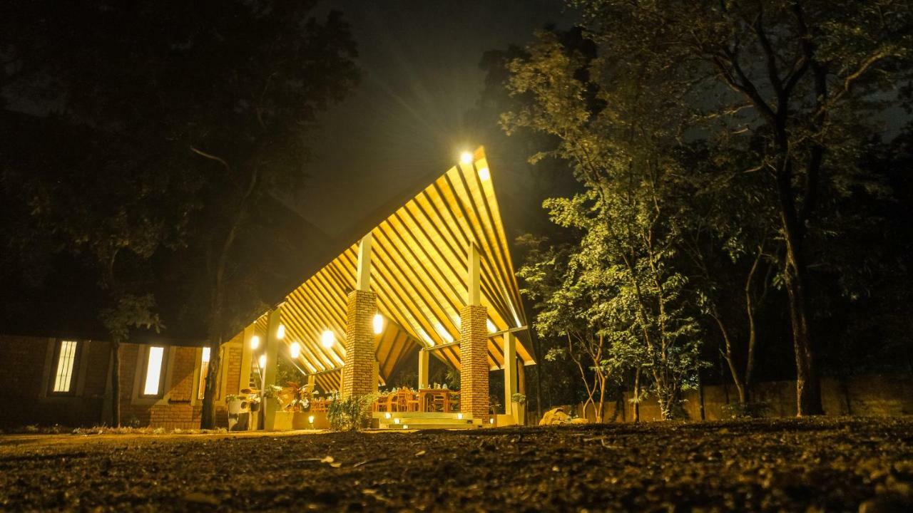 Go Go Green Resort Habarana Exterior foto